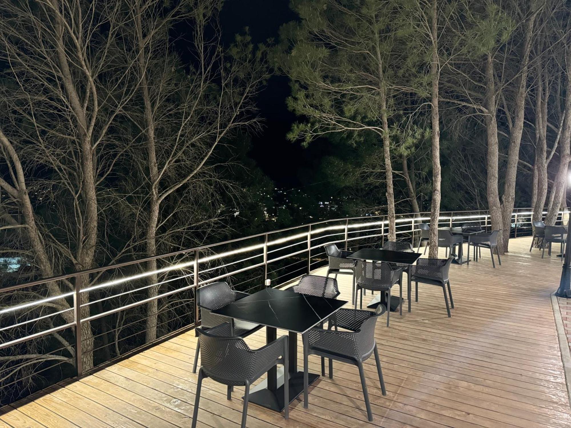 Hotel Kseal Përmet المظهر الخارجي الصورة
